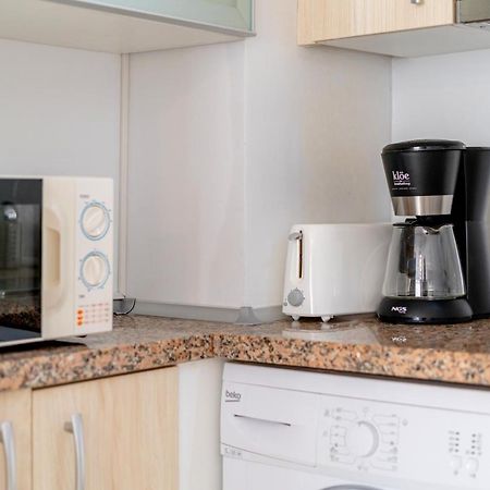 Lorna Apartment ฟูเอนฮิโรลา ภายนอก รูปภาพ
